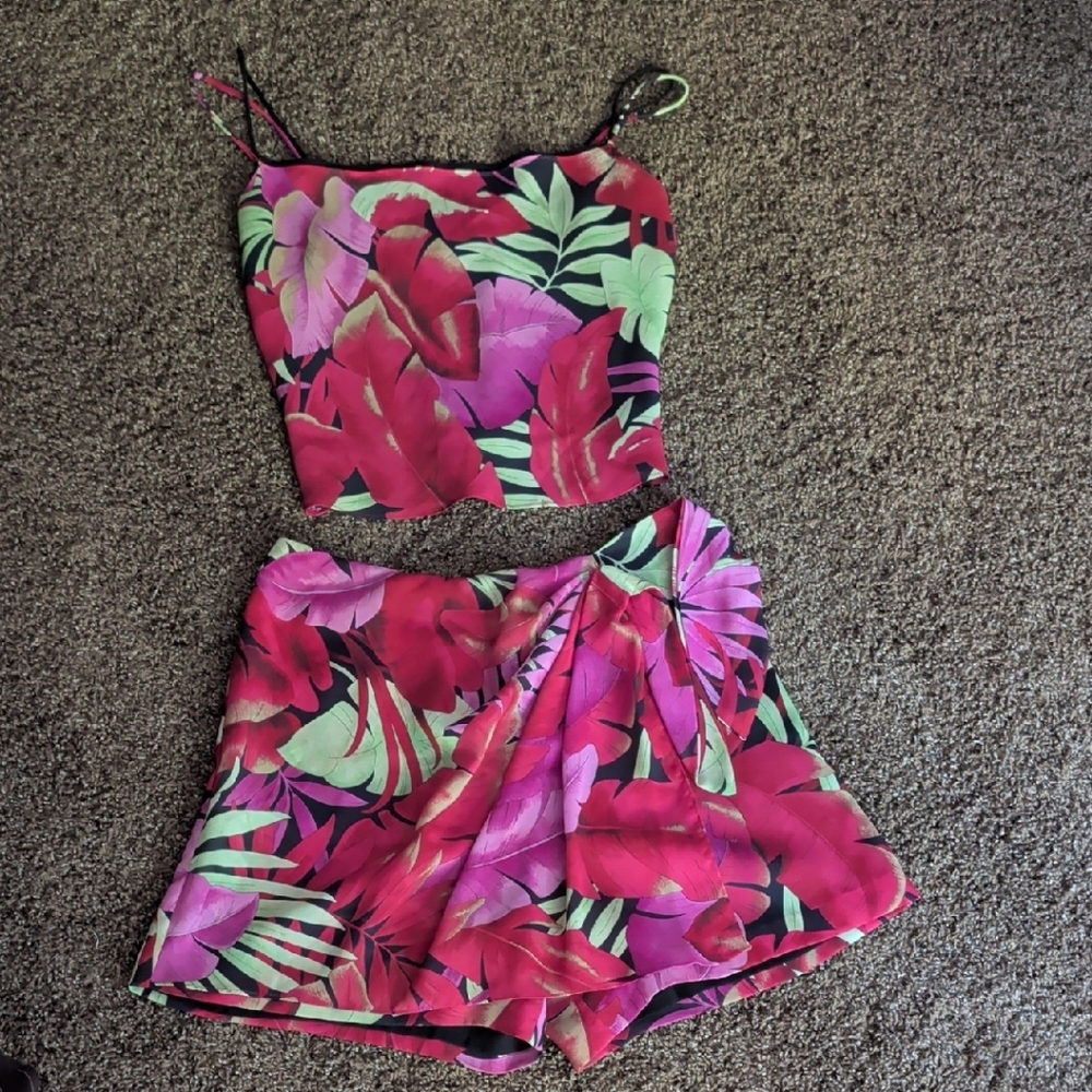 Floral Cache Two-Piece Set